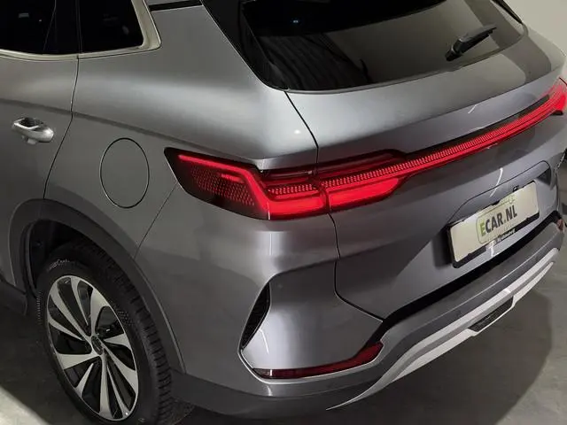 BYD SEAL U