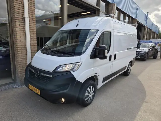 Opel Movano