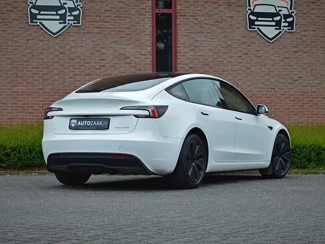 Tesla Model 3 Premium Long Range AWD | Trekhaak | SOH 94%