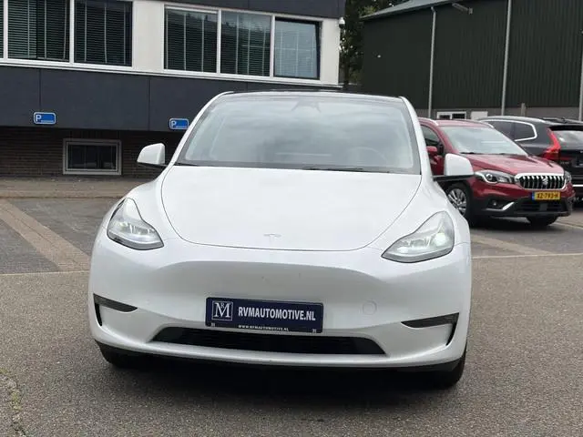 Tesla Model Y Long Range AWD 75 kWh SOH 92% | AFNEEMBARE TREKHAAK| ENHANCHED AUTOPILOT| RESTERENDE A...