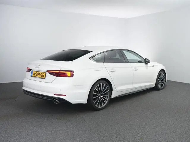 Audi A5 Sportback 35 TFSI Sport S-line black edition | Sportstuurwiel | Navi | Cruise |