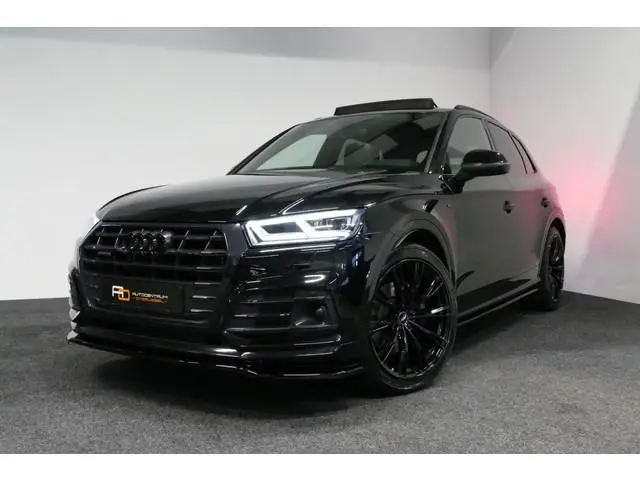 Audi Q5 55 TFSI e S edition / S Line / SQ5 Diffuser / Maxton Design Bodykit V.2 / Luchtvering / Pano...