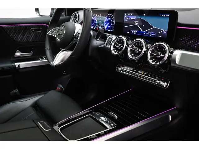 Mercedes-Benz EQB 250+ Luxury Line LIMITED 7p. 71 kWh | SOH 99% | PANORAMADAK | STOELVERWARMING | CA...