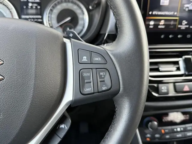 Suzuki S-Cross