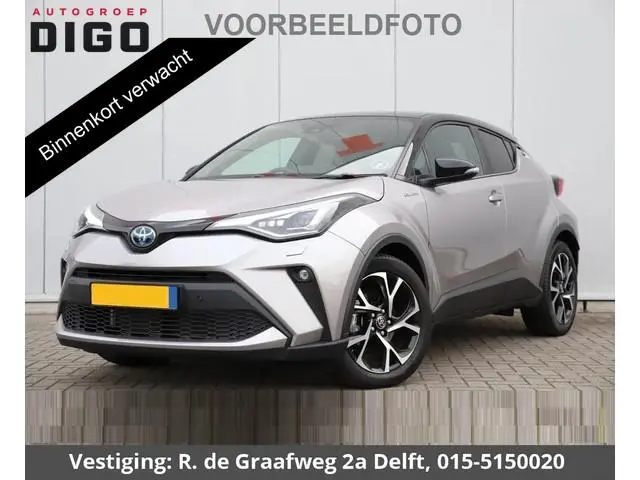Toyota C-HR 1.8 Hybrid Bi-Tone | Apple Carplay & AndroidAUTO | JBL Audio | Half Leder |