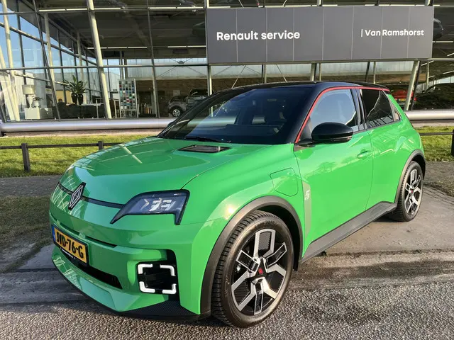 Renault 5 urban range techno 40 kWh / Camera / Stoelverw.+Stuurverw. / Apple Carplay - Android Auto...
