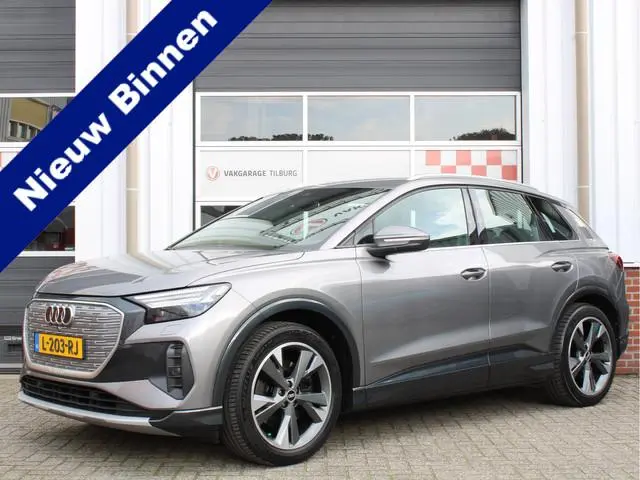 Audi Q4 E-Tron 40 Launch edition Advanced 77 kWh /NAVI/LED/PDC/20'LM/Stoelverwarming/Keyless/Carplay...