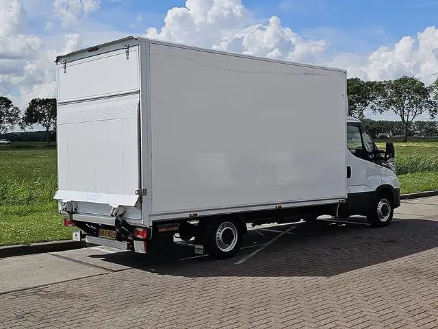 IVECO DAILY 35S18 bakwagen laadklep!
