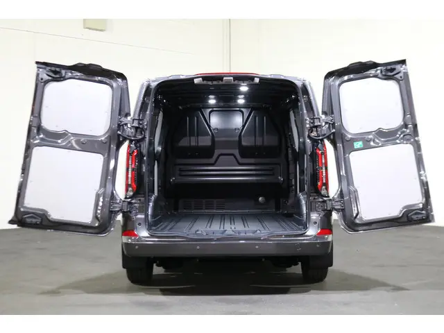 Ford E-Transit Custom 340 L2 H1 Limited 65 kWh 218pk Led 360 Camera B&O
