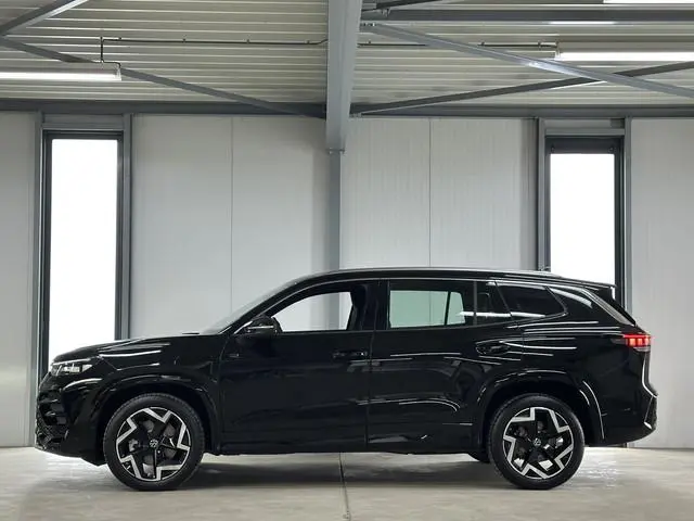Volkswagen Tayron 1.5 eHybrid R-Line | Trekhaak-pakket | Navigatie-pakket | Stoel- & stuurverwarming