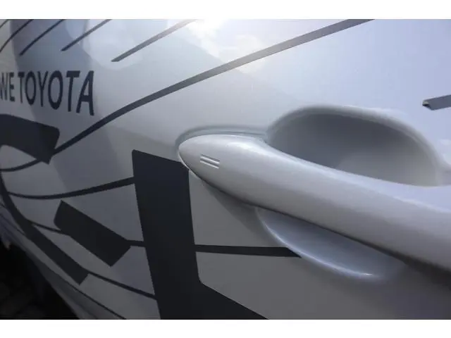 Toyota CHR +