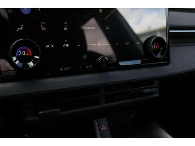 Toyota CHR +