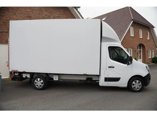 Nissan Interstar