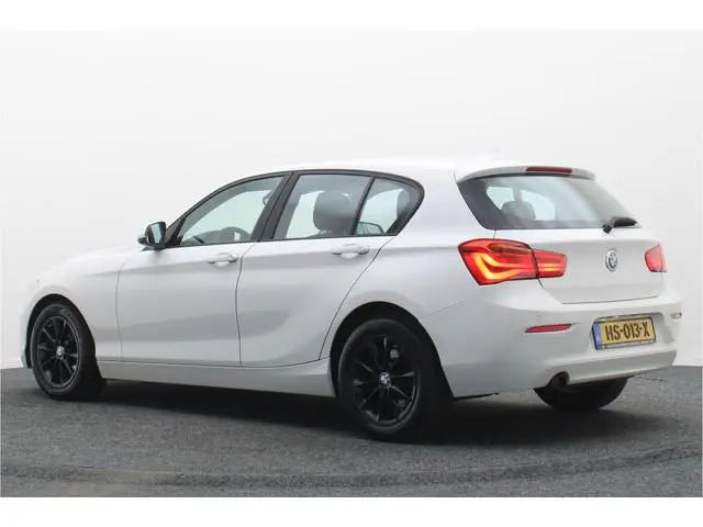 BMW 1-serie 118i Corporate Lease Essential Automaat Navigatie, Climate, Cruise, Bluetooth, PDC