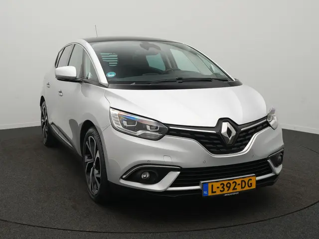 Renault Scénic TCe 140 Intens - RIJKLAARPRIJS - All Seasonbanden - Achteruitrijcamera - Afneembare T...