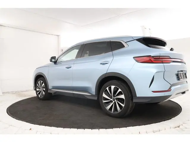 BYD SEAL U