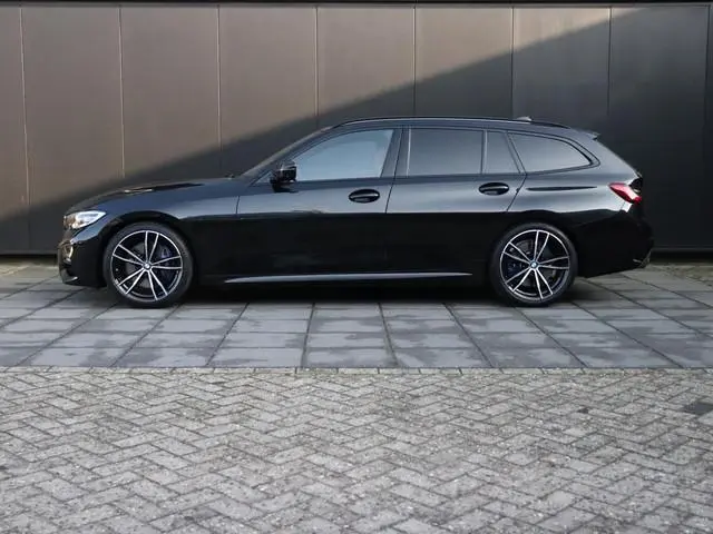 BMW 3-serie Touring 330i High Executive Edition | M SPORT | LEDER |  PANO-DAK | 360° CAMERA | CRUISE...