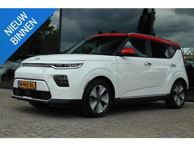 KIA E-SOUL EXECUTIVELINE 64KWH SOH 100% | CARPLAY | CAMERA | KEY-LESS | HARMAN/KARDON | HUD | LED |...
