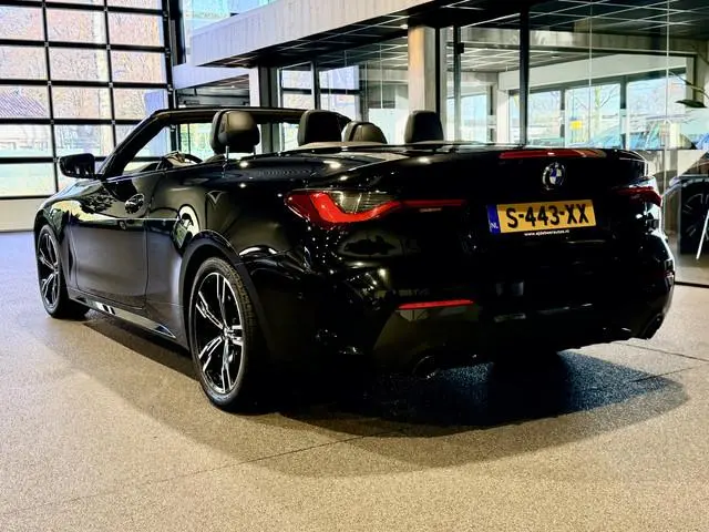BMW 4-serie Cabrio 420i High Executive H/K | Camera |Stoel/stuur/nek verwarming | Carplay | Navigati...