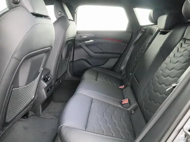 Audi S6 Avant e-tron