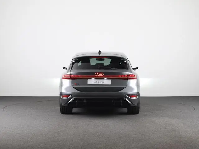 Audi S6 Avant e-tron