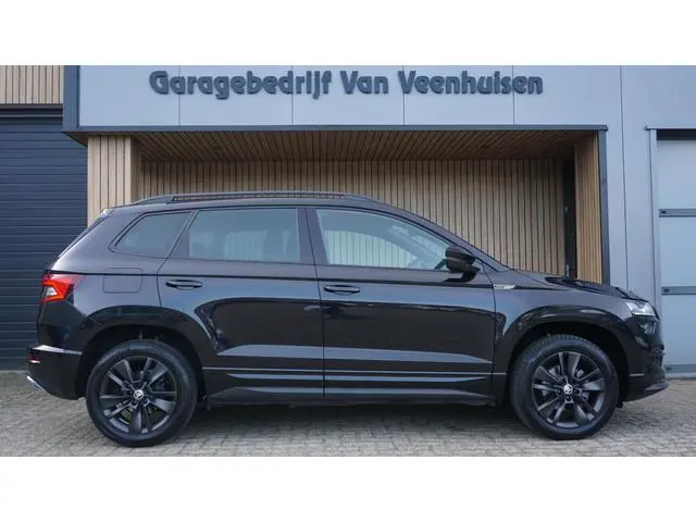 Skoda Karoq 1.5 TSI 150pk Sportline Business Virtual Navi A-Camera Sfeerverlichting Adaptive Cruise...