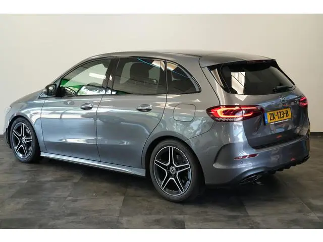 Mercedes-Benz B-klasse 200 Premium AMG Full-led Navigatie Carbon