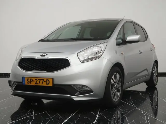 Kia Venga 1.6 CVVT DynamicPlusLine 126PK - Navigatie - Camera - Climate control - Cruise control - T...