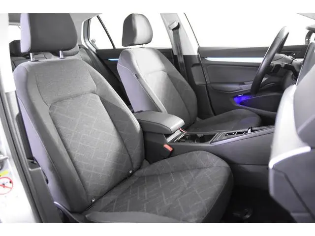 Volkswagen Golf 1.0 eTSI Life Business *1ste Eigenaar*Navigatie*Ambiente*Camera*
