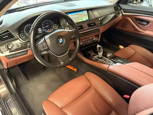 BMW 5-serie 528xi Luxury Edition Camera, Leer, Elek Trekhaak