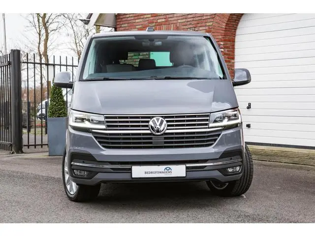 Volkswagen Transporter T6.1 CARAVELLE 2.0 TDI 150 PK DSG L2H1 DUB/CAB A-Klep ACC | LED | Digital Coc...