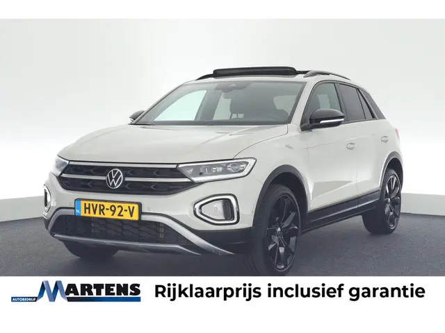 Volkswagen T-Roc 1.5 TSI 150pk DSG Style Trekhaak Camera Panoramadak IQ.Light Stoelverwarming Carpla...