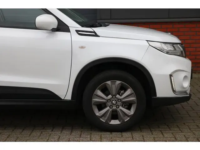 Suzuki Vitara 1.5 Hybrid Select Automaat | camera | side assist | stoelverwarming / ACC