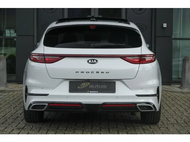 Kia ProCeed