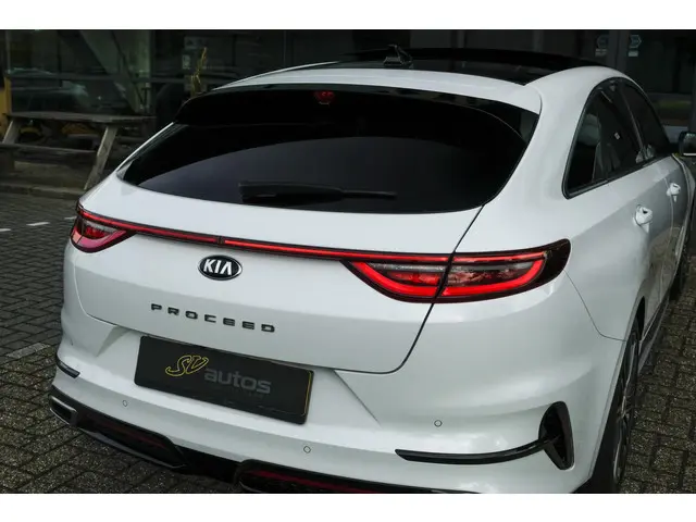 Kia ProCeed