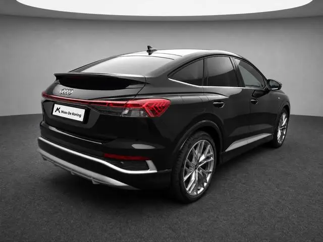Audi Q4 Sportback e-tron 35 S edition 55 kWh /170PK · Panoramadak · Apple/Android Car Play · Leder