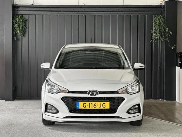 Hyundai i20 1.0 T-GDI Comfort | 1 Eigenaar | Carplay | Achteruitrijcamera | Navigatie | Cruise Contr...