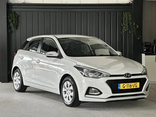 Hyundai i20 1.0 T-GDI Comfort | 1 Eigenaar | Carplay | Achteruitrijcamera | Navigatie | Cruise Contr...