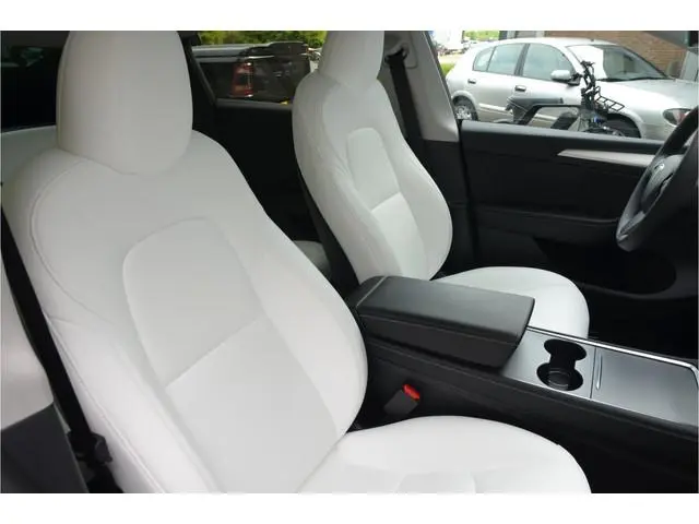 Tesla Model Y RWD 58 kWh LFP accu, AutoPilot3.0 Ryzen