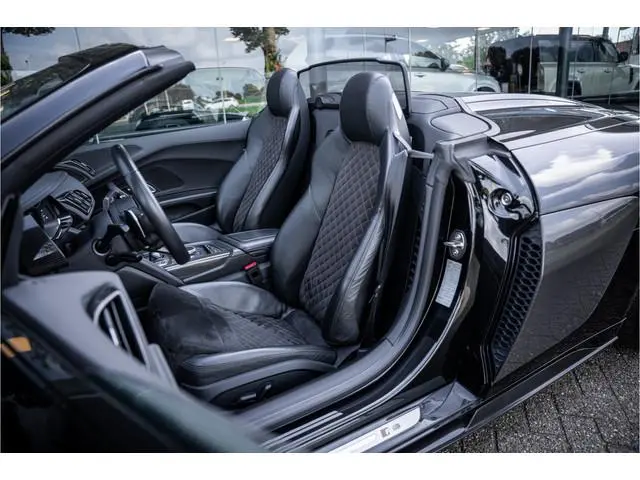 Audi R8 Spyder 5.2 performance (620pk) quattro Facelift ** Carbon ** Keramisch ** B&O