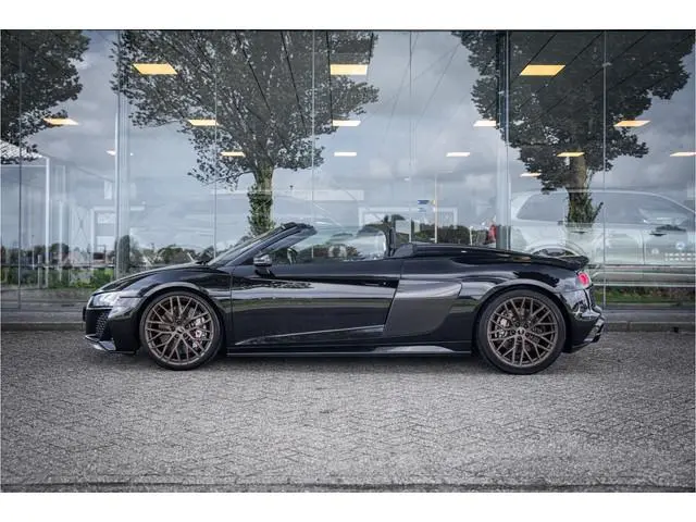 Audi R8 Spyder 5.2 performance (620pk) quattro Facelift ** Carbon ** Keramisch ** B&O