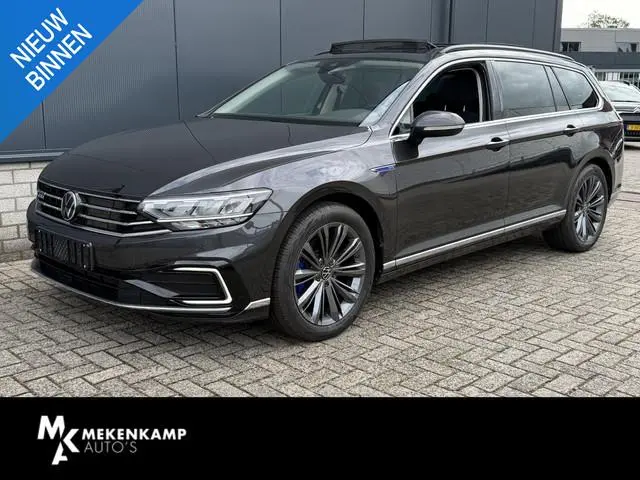 Volkswagen Passat Variant 1.4 TSI PHEV GTE Business 18"/SOH 96%/Panoramadak/Trekhaak/Camera/PDC v+a/...