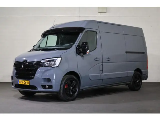 Renault Master 2.3 dCi 180pk L2 H2 Black Edition