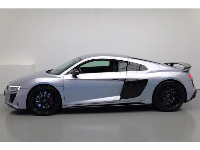 Audi R8 5.2 RWD |Carbon|Camera|Bang&Olufsen|