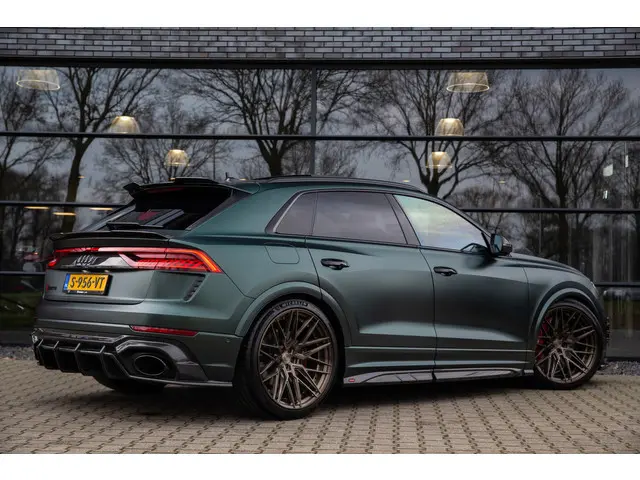 Audi RSQ8