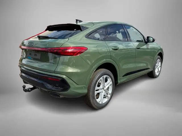 Audi Q5 Sportback 2.0 TFSI e-hybrid quattro S edition 299 PK · Adaptieve luchtvering · Techniekpakke...