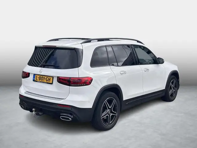 Mercedes-Benz GLB 200 Business Solution AMG | Panoramadak | Trekhaak | Memory stoelen | Rijassistent...