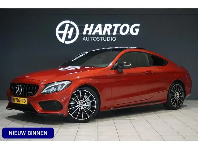 Mercedes-Benz C-klasse Coupé 250 AMG-line 211PK + PANORAMA / CAMERA / STOELVERWARMING