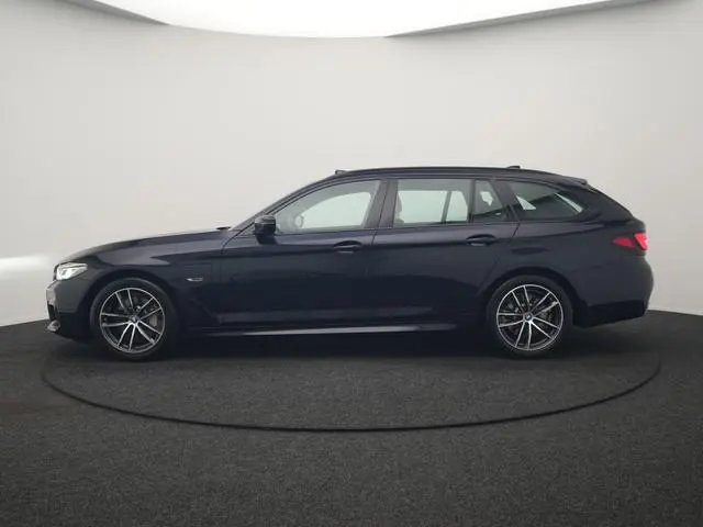 BMW 5-serie Touring 530e M Sport PHEV 293pk Dealer O.H. | Trekhaak Af Fabriek | Panodak | Head Up |...