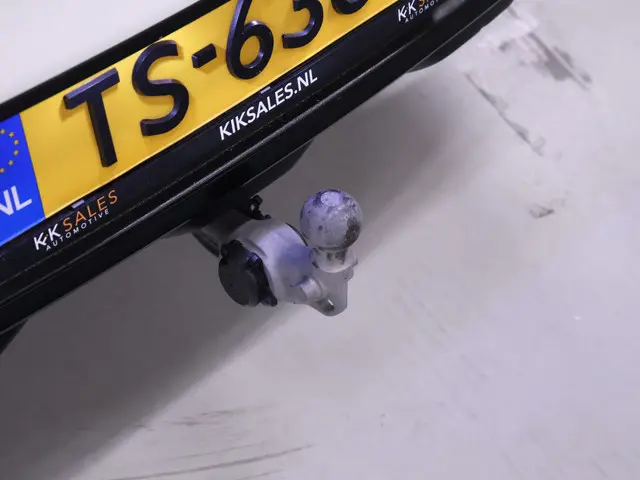 Mercedes-Benz GLC-klasse Coupé 250 4MATIC Premium Plus AMG Line [SCHUIFKANTELDAK, TREKHAAK UITKLAPBA...